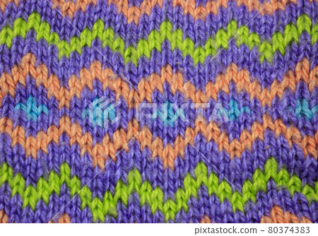 Multicolored knitted pattern 80374383