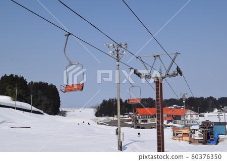 滑雪纜車雪景 滑雪纜車雪景 80376350