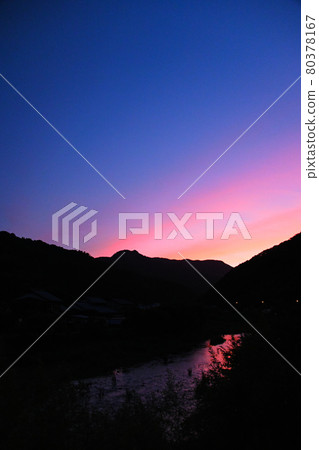 傍晚的天空 傍晚的天空 80378167