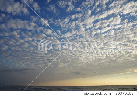 Bluish cloud 80379195