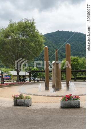 Aikawa Park Central Square 80380077