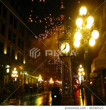 加拿大溫哥華煤氣鎮的夜景 加拿大溫哥華煤氣鎮的夜景 80380521