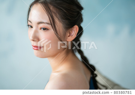 20多歲女性的美麗 80380781