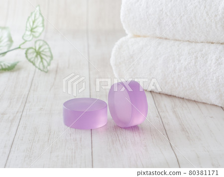 Bathing image Lavender soap Bathing image Lavender soap 80381171