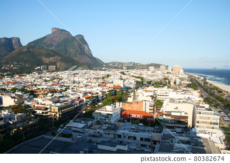 Chijuka coast and rocky mountains in Rio, Brazil 80382674