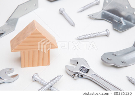 Image of home remodeling work 80385120