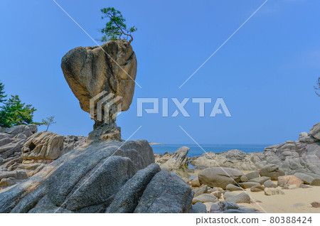 East Sea East Sea 80388424