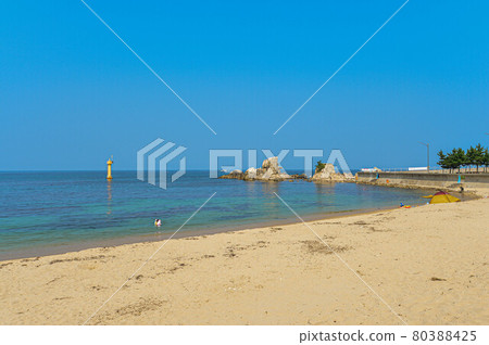 East Sea East Sea 80388425