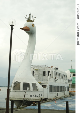 Walking path from the campsite Swan boat Pedalo boat Sightseeing spot Walking path from the campsite Swan boat Pedalo boat Sightseeing spot 80390595