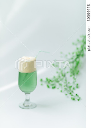 甜瓜奶油蘇打水 80394658