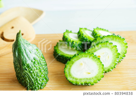 苦瓜切片 苦瓜切片 80394838