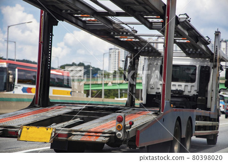 Car carrier without load 80398020
