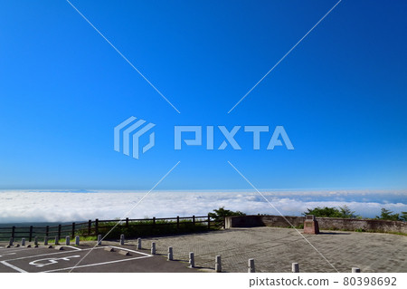 從那須高原展望台看到的雲海 從那須高原展望台看到的雲海 80398692