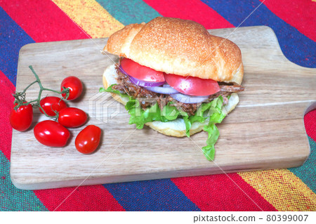 Pulled pork sandwich 80399007