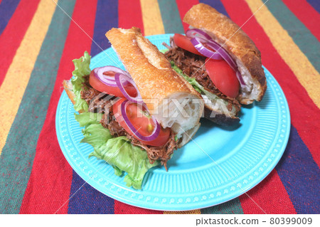 Pulled pork sandwich Pulled pork sandwich 80399009