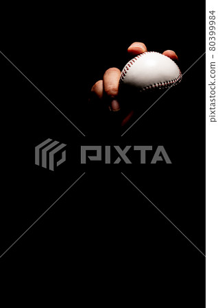 A variety of ball grips and changing pitching techniques for top baseball players A variety of ball grips and changing pitching techniques for top baseball players 80399984