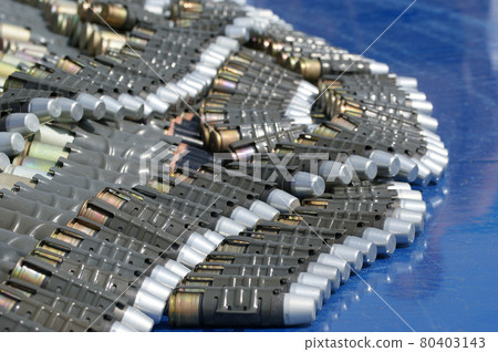 Ammunition is very large-caliber 80403143