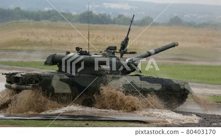 The main Russian tank T-90 80403170