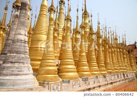Inle Lake (Inle Lake, Myanmar) Inle Lake (Inle Lake, Myanmar) 80406642