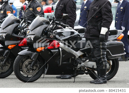 Wakayama Prefectural Police's masked motorcycle "Kurohyo" lined up at the ceremony venue Wakayama Prefectural Police's masked motorcycle "Kurohyo" lined up at the ceremony venue 80415431