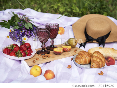 Romantic picnic scene on summer day 80416920