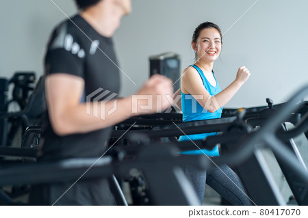 健身運動健身房訓練鍛煉 80417070
