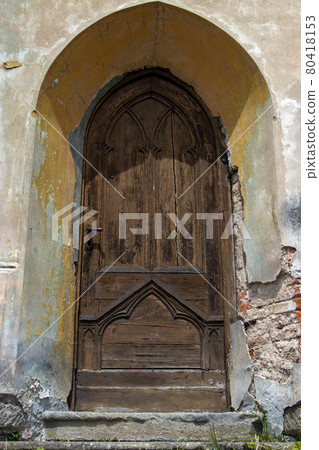 Entrance to the cemetery chapel. Entrance to the cemetery chapel. 80418153