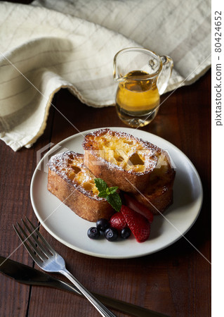 French toast French toast 80424652