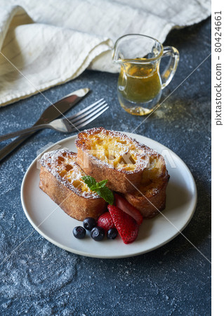 French toast	 80424661