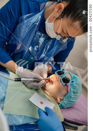 oral hygiene. teeth cleaning at stomatologist. regular visits to dentist oral hygiene. teeth cleaning at stomatologist. regular visits to dentist 80425590