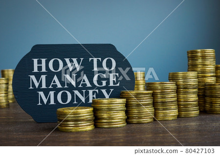 How to manage money on the plate and coins. 80427103