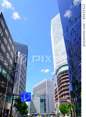 梅田的建築物（大阪市北區） 80432522