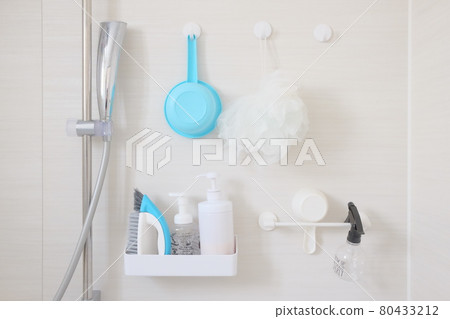 Bathroom magnet storage 80433212