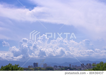 湧現的積雨雲 湧現的積雨雲 80436437