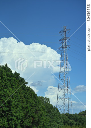 積雨雲攻擊鋼塔 80436588