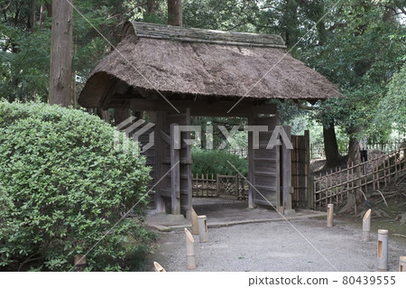茅草屋頂大門 茅草屋頂大門 80439555