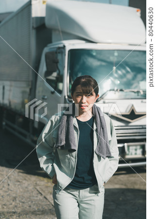 女卡車司機 80440630