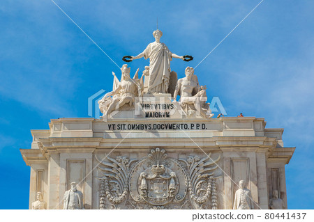 Triumphal arch in Lisbon Triumphal arch in Lisbon 80441437