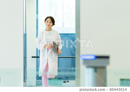 Nurse Security Gate Medical Image Shooting Cooperation: LINK FOREST Nurse Security Gate Medical Image Shooting Cooperation: LINK FOREST 80443014