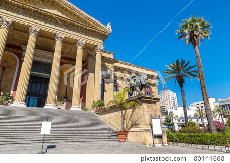 Massimo theatre in Palermo Massimo theatre in Palermo 80444668
