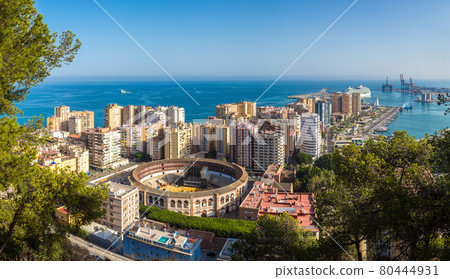 Panoramic view of Malaga 80444931