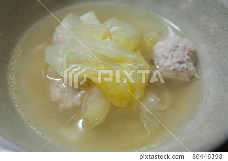 大白菜雞肉丸湯 80446398