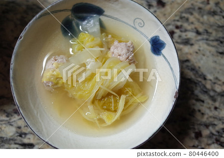 大白菜雞肉丸湯 80446400
