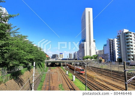 A railroad track from Kanayama Station in Atsuta-ku, Nagoya to the direction of Nagoya 80446446