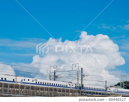 Shinkansen and summer cumulonimbus Shinkansen and summer cumulonimbus 80448527