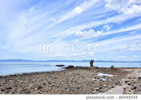 長崎縣南島原市一佐町島原半島地質公園,俗稱“摩艾石像” 長崎縣南島原市一佐町島原半島地質公園,俗稱“摩艾石像” 80449544