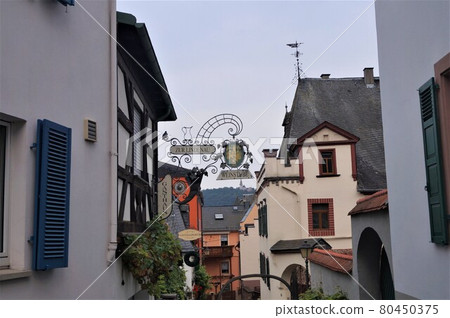 Cityscape of Ruedesheim Tsugumi Yokocho, Germany Cityscape of Ruedesheim Tsugumi Yokocho, Germany 80450375