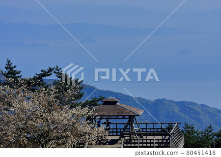 View of Shikoku and the Seto Inland Sea from Noroyama Kabutoiwa Observatory 80451418