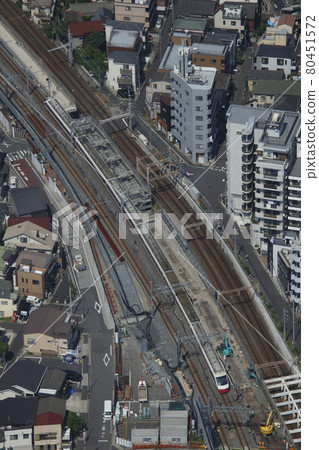 從東京晴空塔看:東武晴空塔線特快列車(特快兩毛) 從東京晴空塔看:東武晴空塔線特快列車(特快兩毛) 80451572