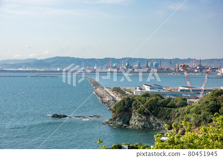 《和歌山》湯加鼻崎崎防波堤 《和歌山》湯加鼻崎崎防波堤 80451945